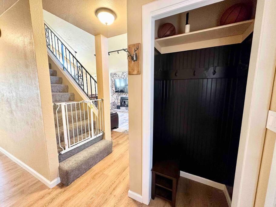 Cozy Cabin In The City Plus Gym Winnemucca Exterior foto